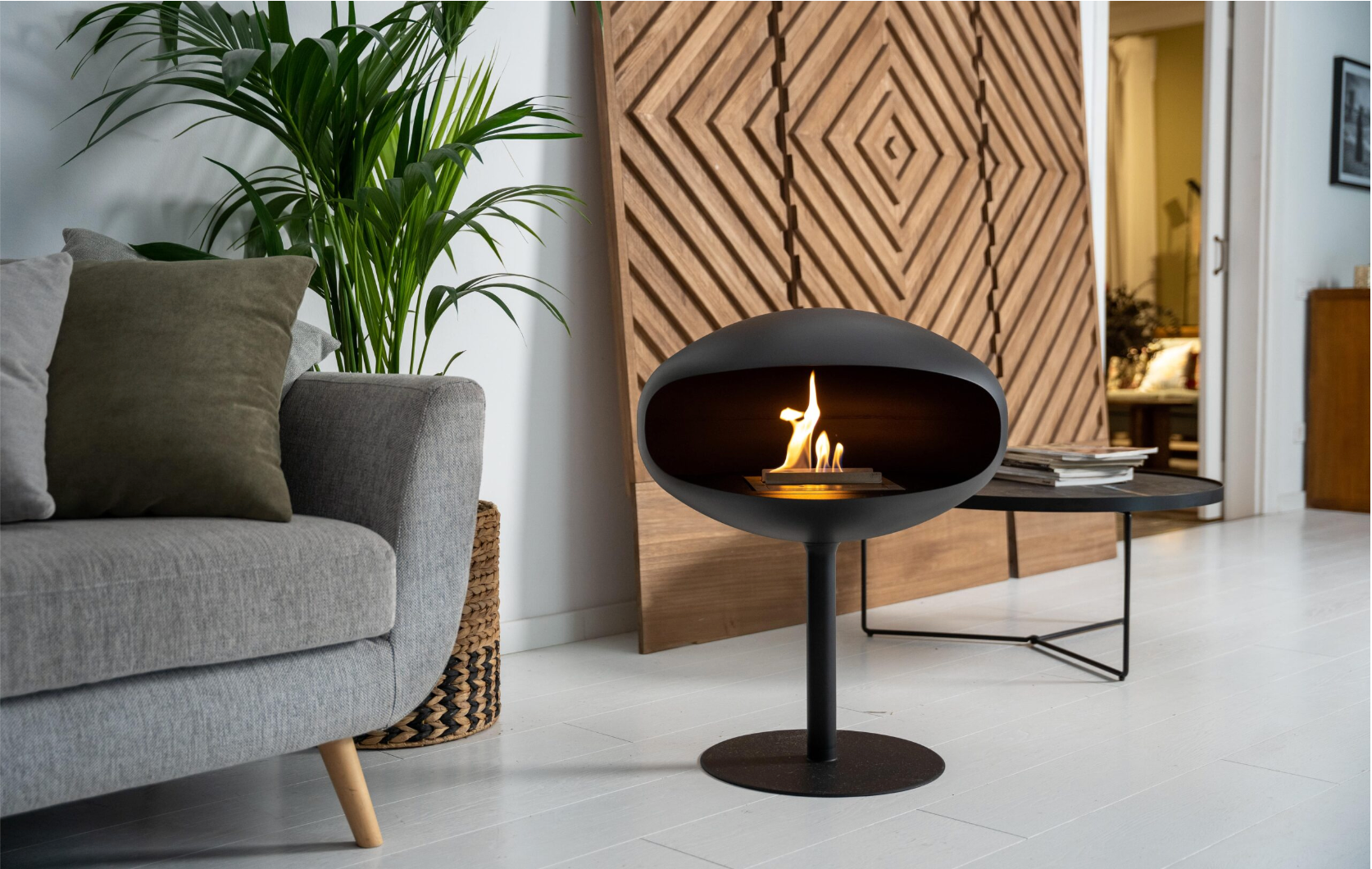 COCOON PEDESTAL