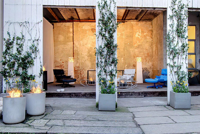 Naked Flame Biofuel Fireplaces NZ - Planika - Outdoor Concrete Planters on Patio