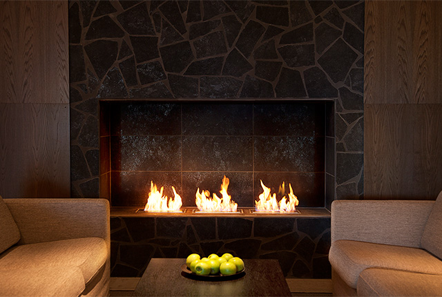 Naked Flame Biofuel Fireplaces NZ - Vauni - 3 Burner Fireplace In Dark Lounge
